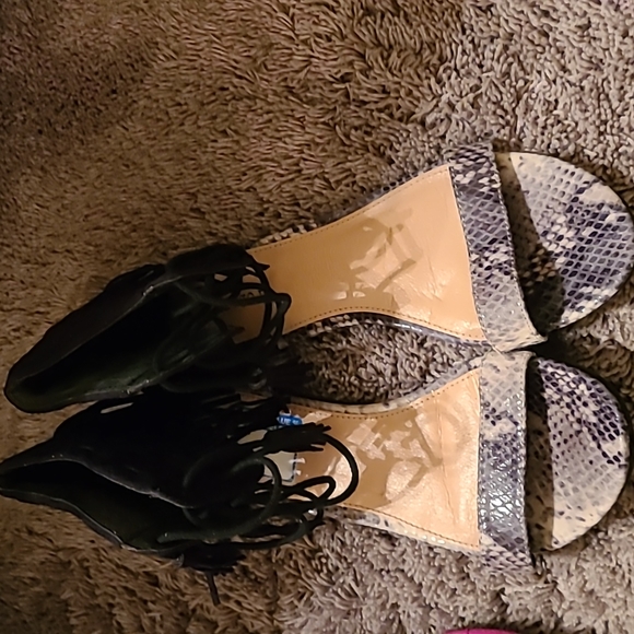 Summer Shoe Bundle - 6 pairs ALL INCLUDED - Picture 3 of 7